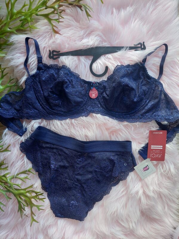 Kaja set